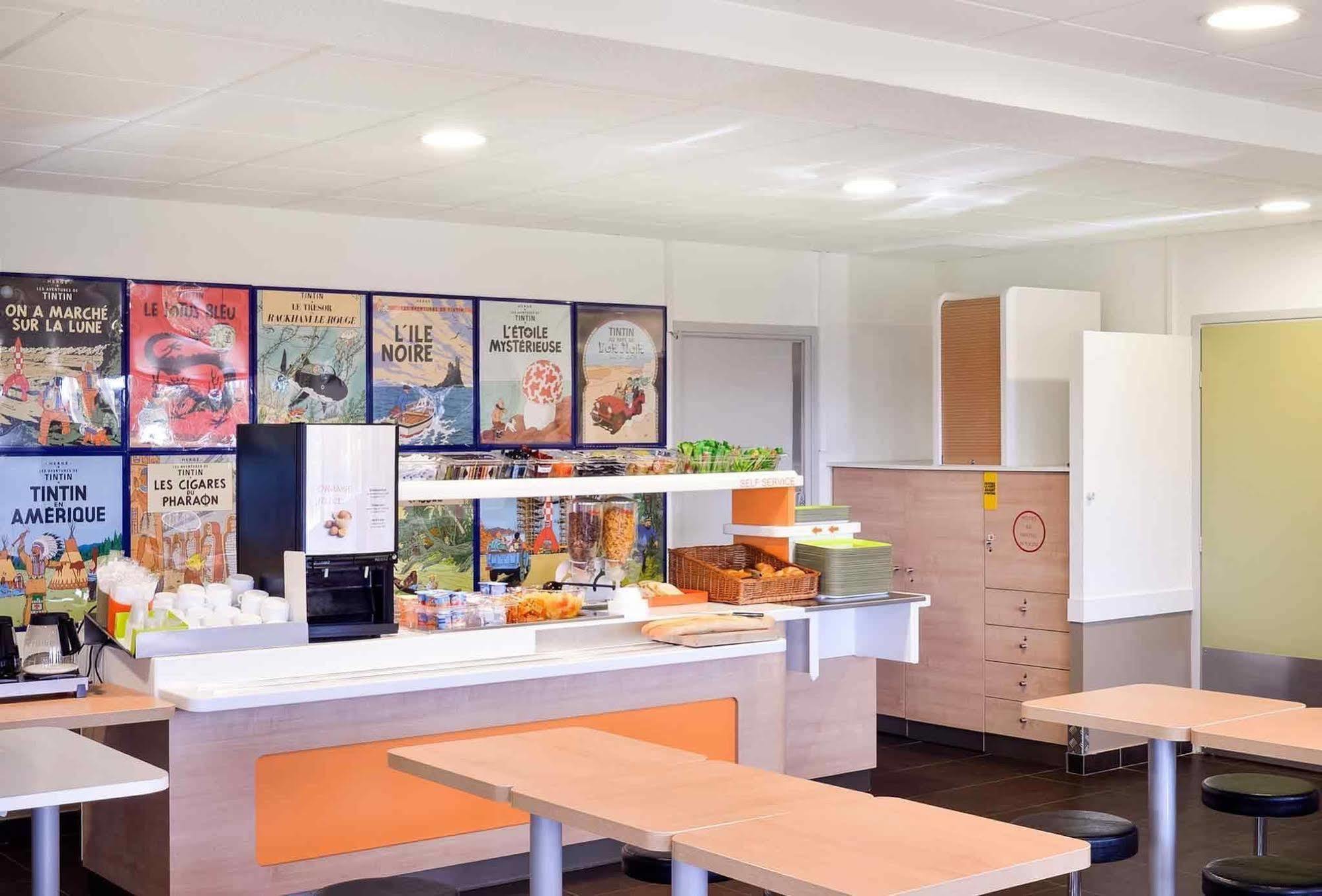 Hotel Ibis Budget Lyon Sud Saint-Fons A7 Bagian luar foto