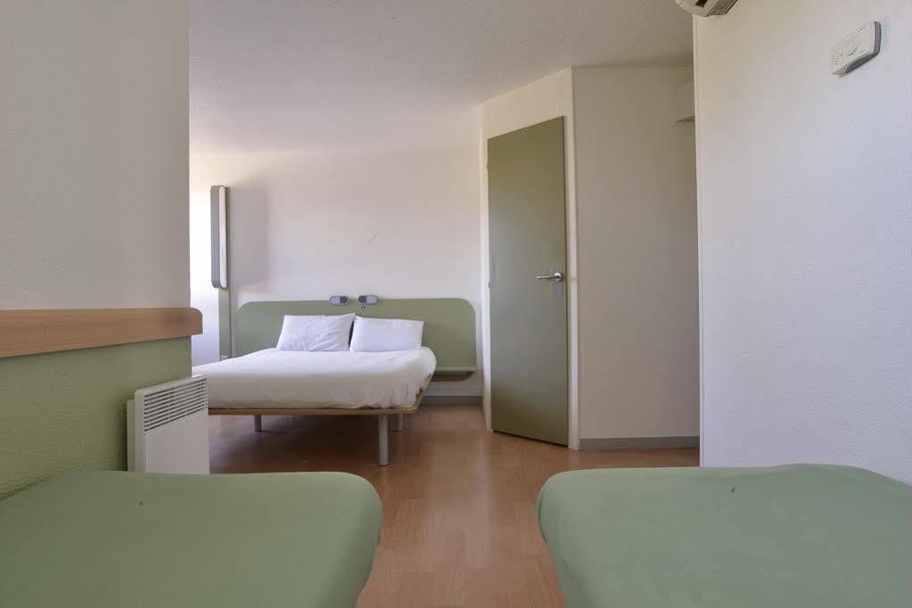 Hotel Ibis Budget Lyon Sud Saint-Fons A7 Bagian luar foto