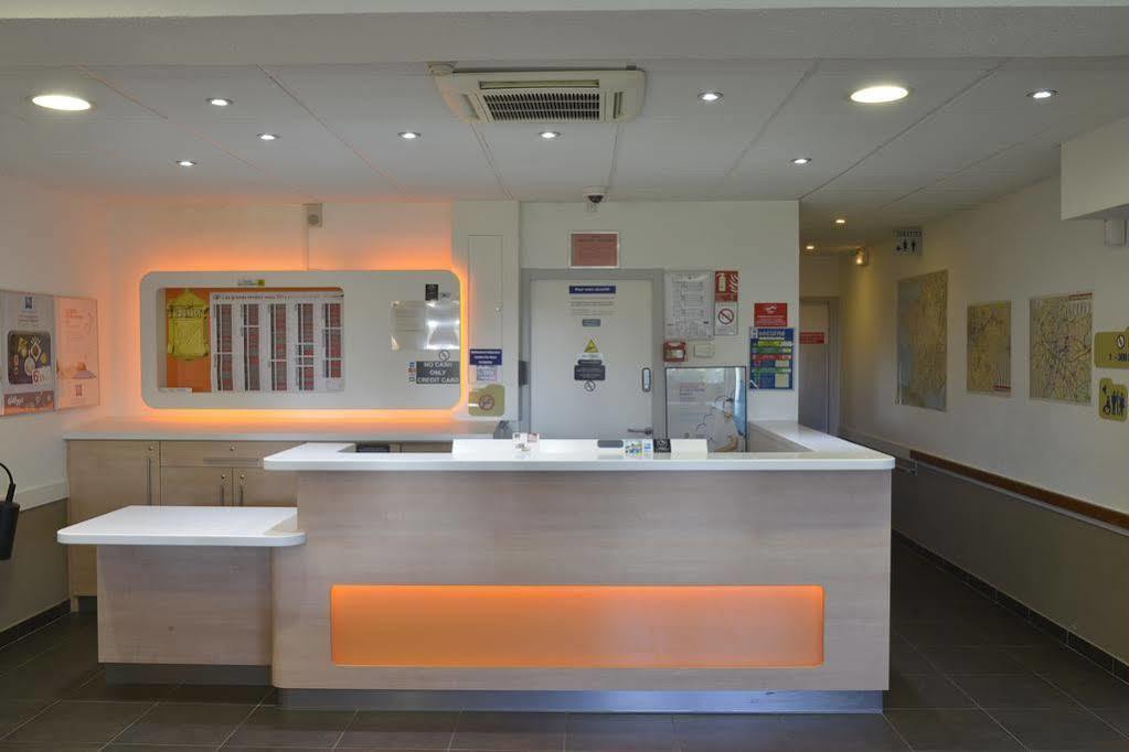 Hotel Ibis Budget Lyon Sud Saint-Fons A7 Bagian luar foto